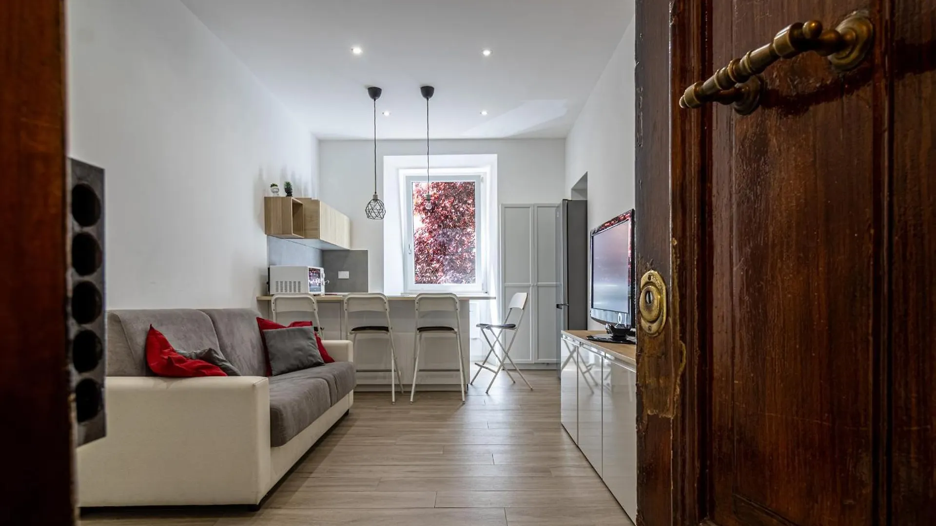 St Peter Family Stay Řím